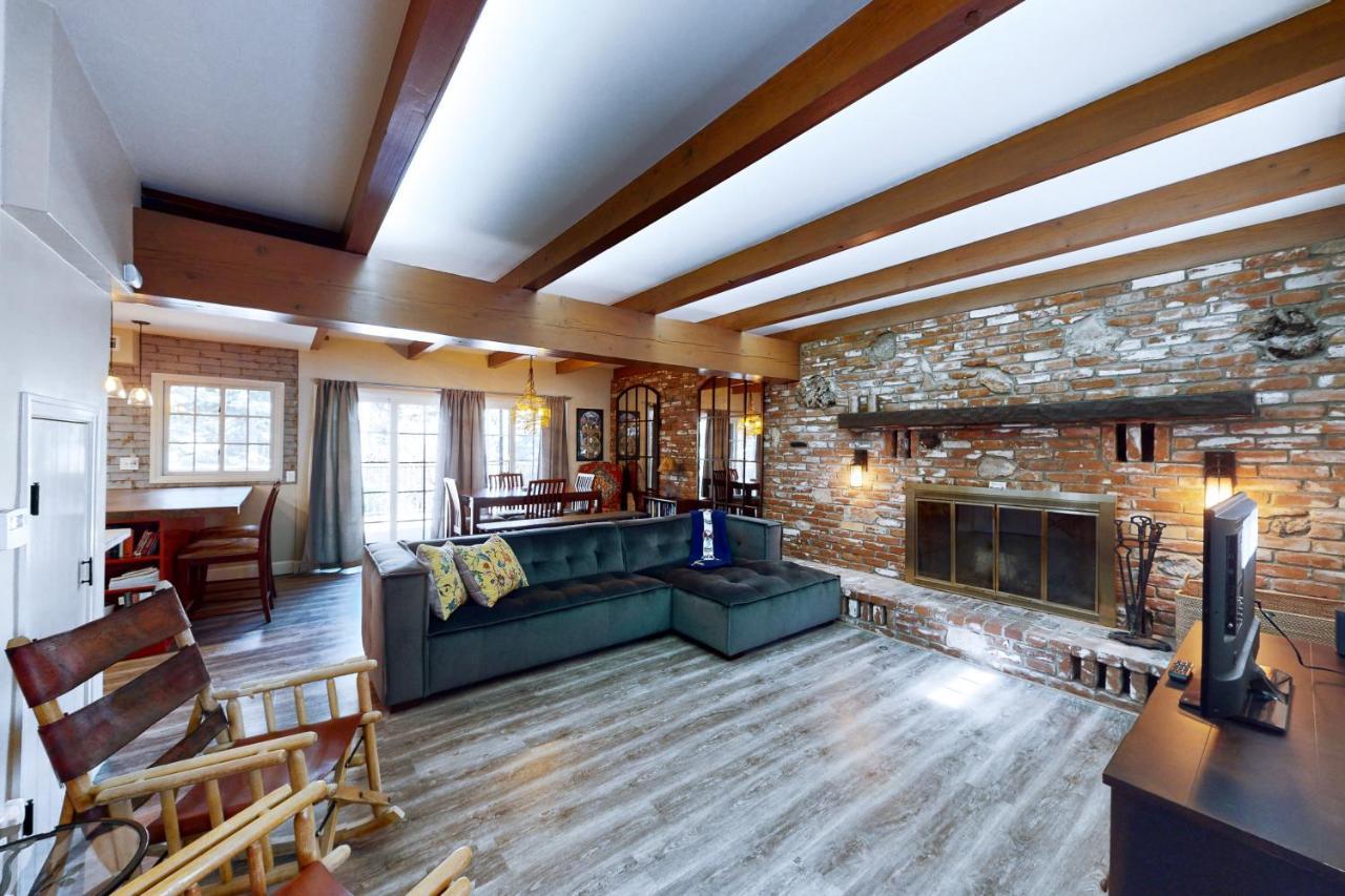レイク・アローヘッド Terrace Retreatヴィラ エクステリア 写真